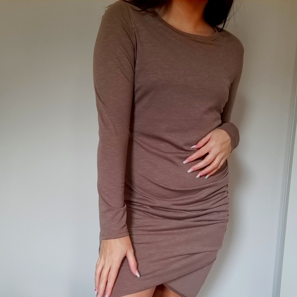 Brown dress